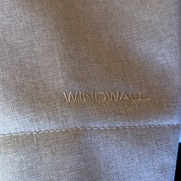 North Face wind proof, breathable and highly water resistant woman’s jacket sz S - Picture 9 of 15